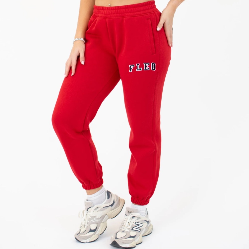 NWT FLEO Varsity Affinity Sweatpants Size Medium Color Salsa